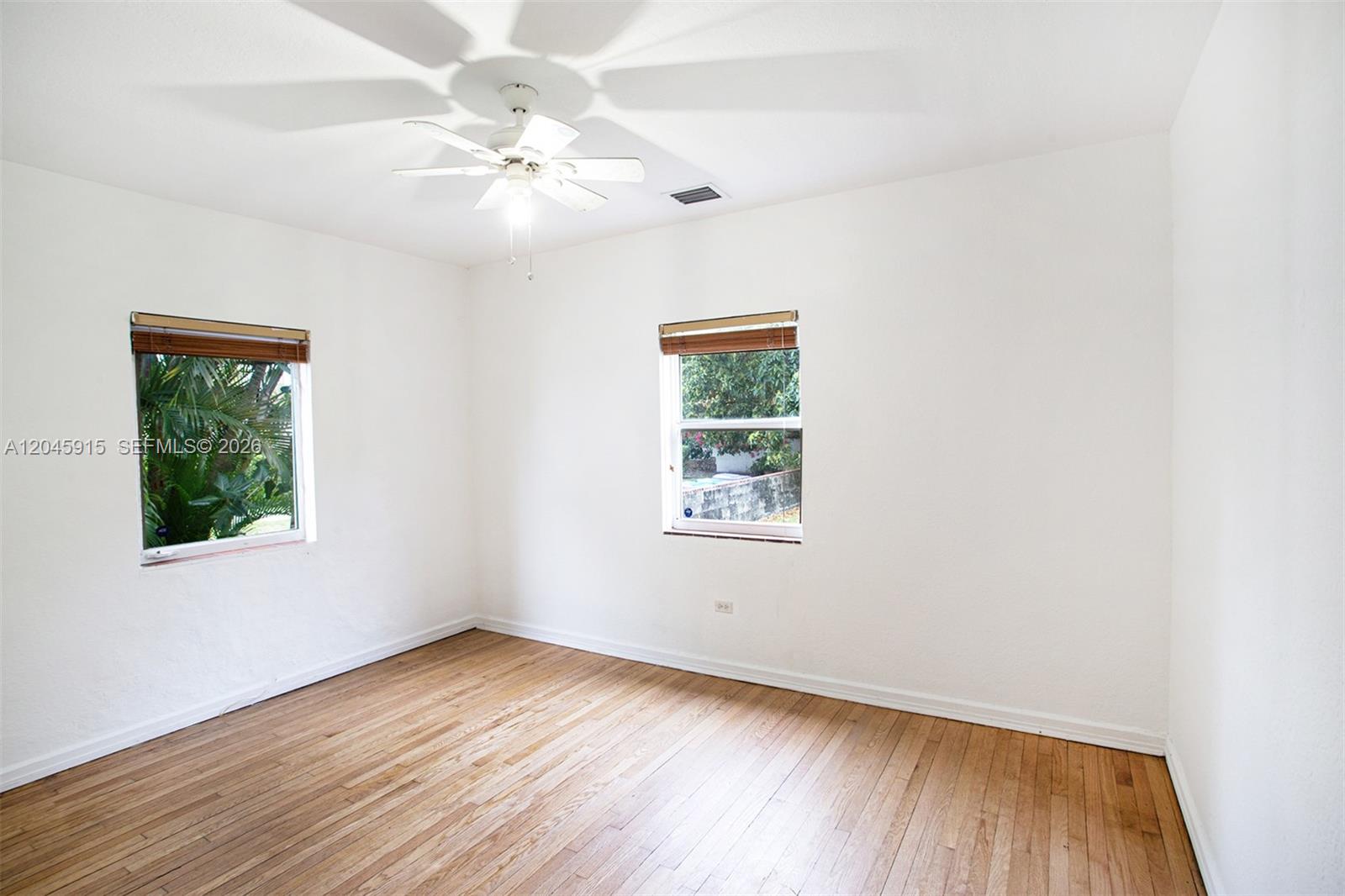   /   sq. ft. $ 2026-06-30 0 foto