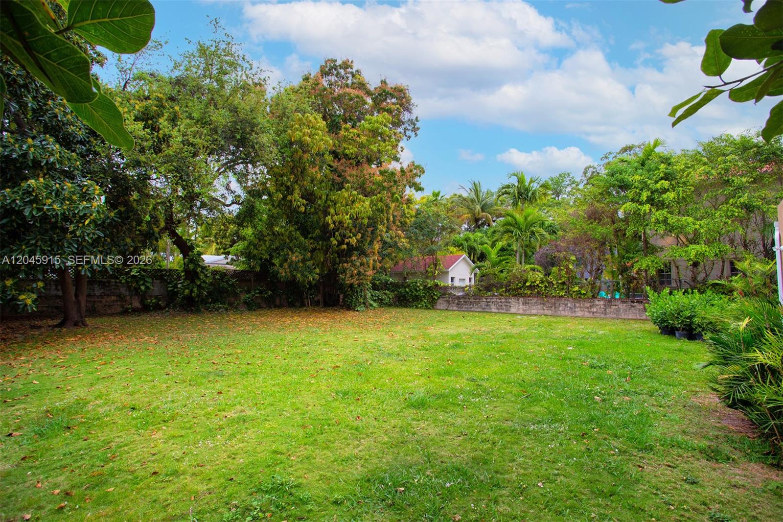   /   sq. ft. $ 2026-06-30 0 foto