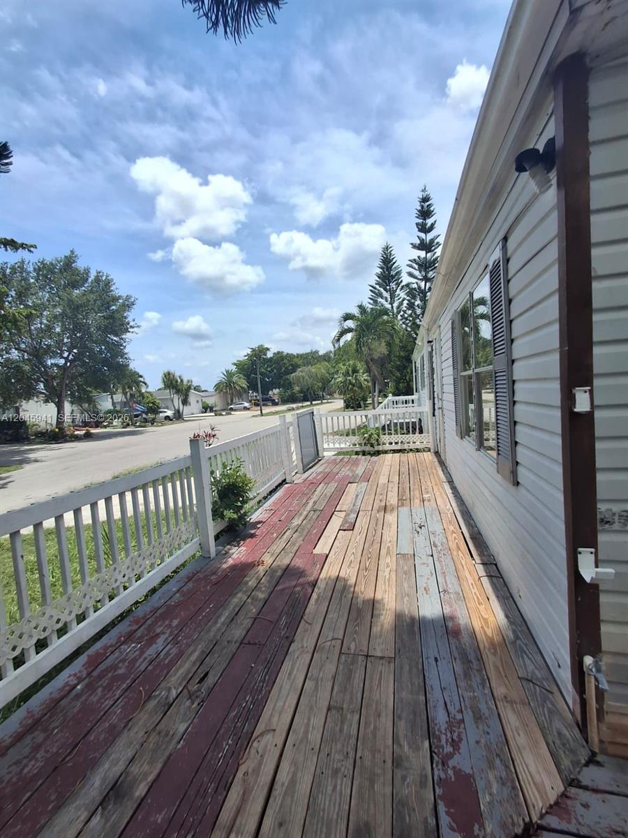 Ver detalles 3 / 2 1430 sq. ft. $ 2026-08-17 0 foto