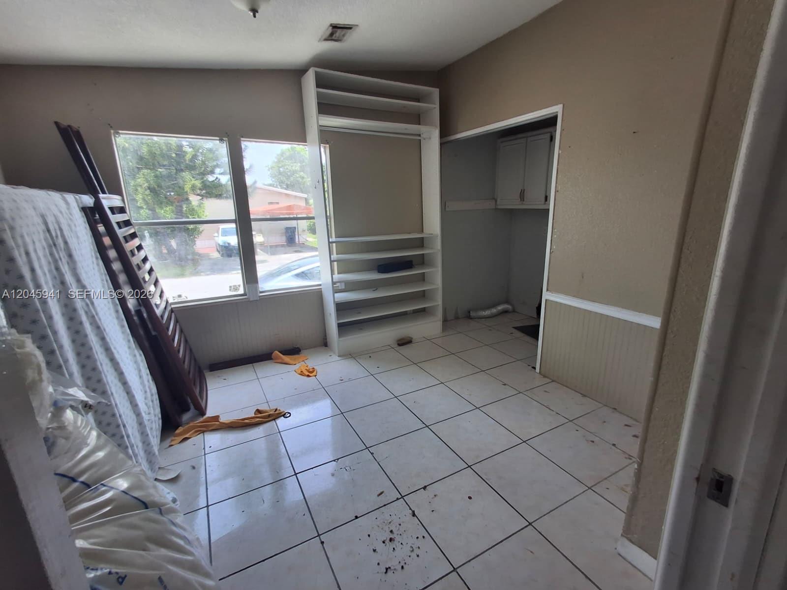 Ver detalles 3 / 2 1430 sq. ft. $ 2026-08-17 0 foto