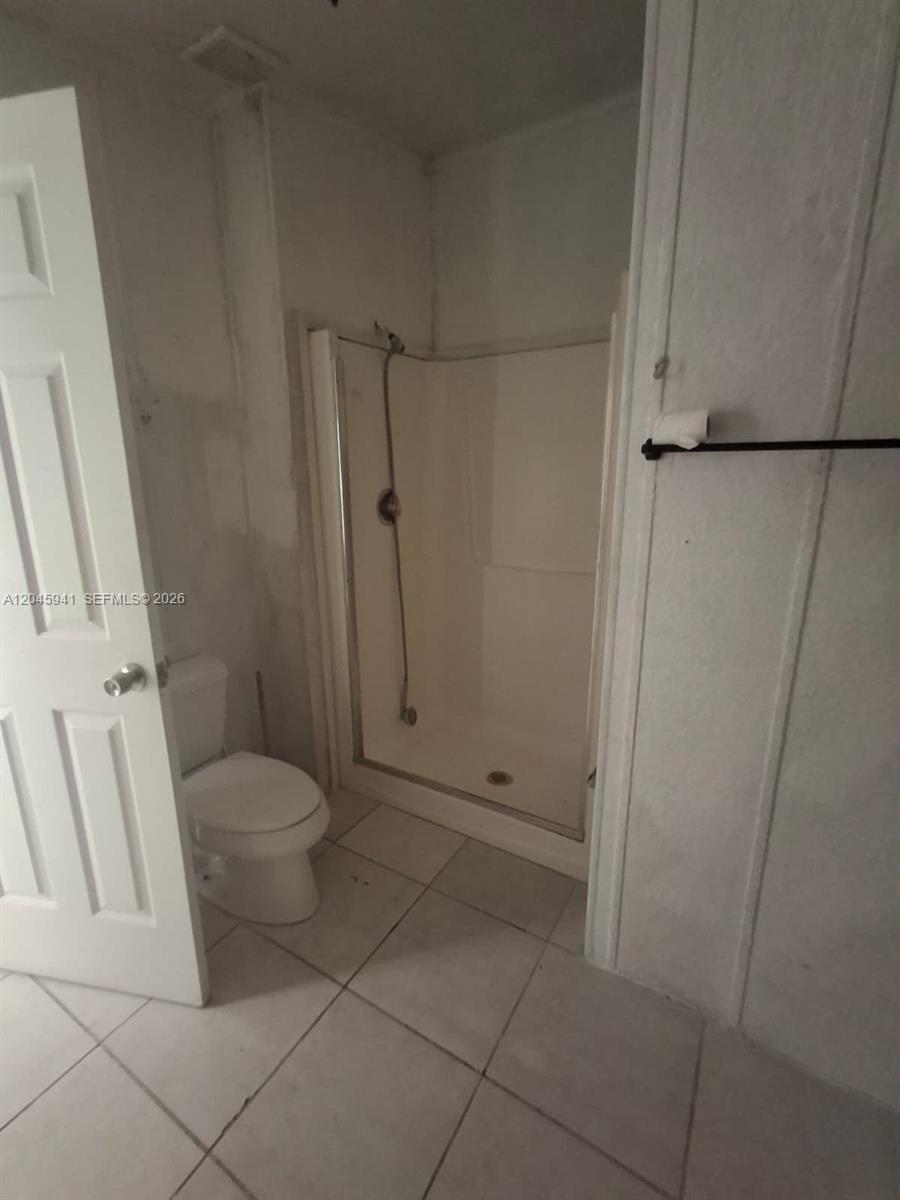 Ver detalles 3 / 2 1430 sq. ft. $ 2026-08-17 0 foto
