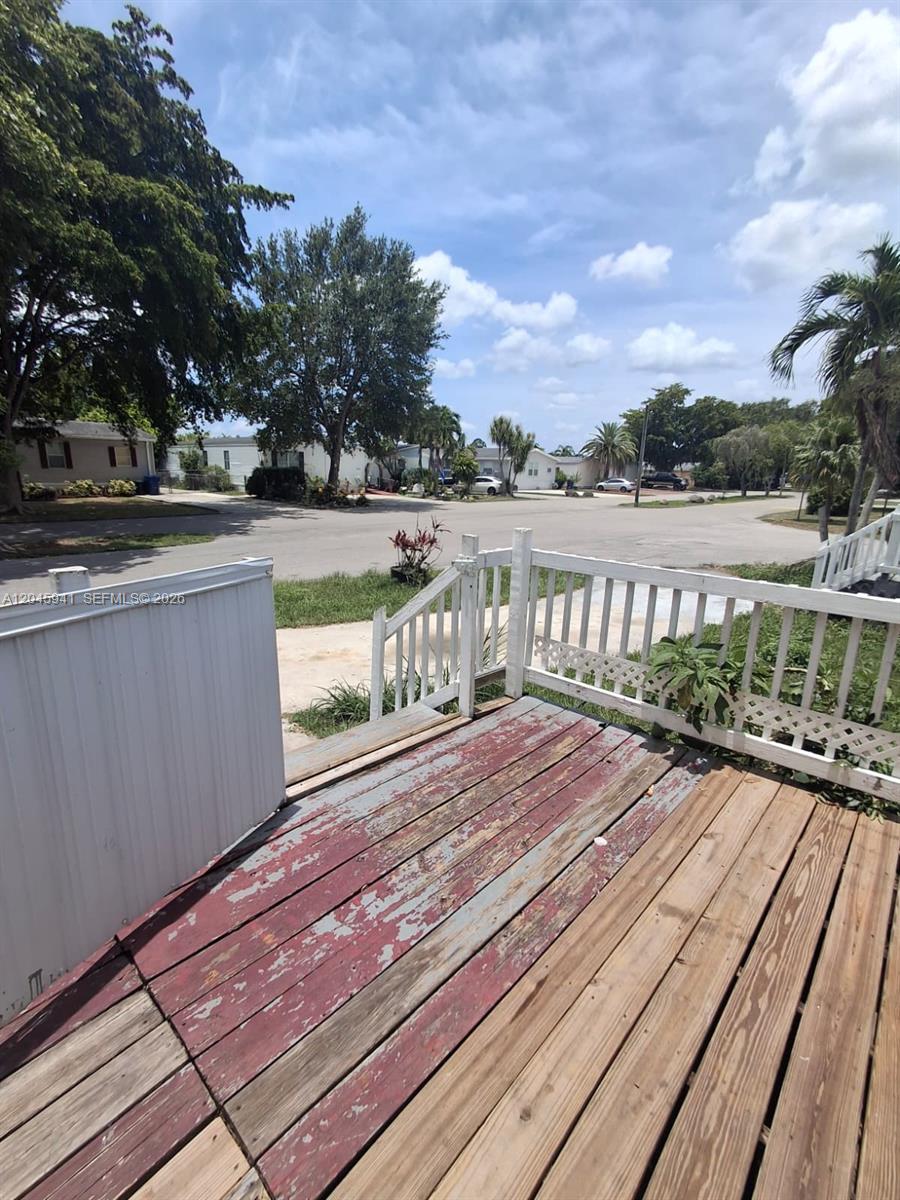 Ver detalles 3 / 2 1430 sq. ft. $ 2026-08-17 0 foto