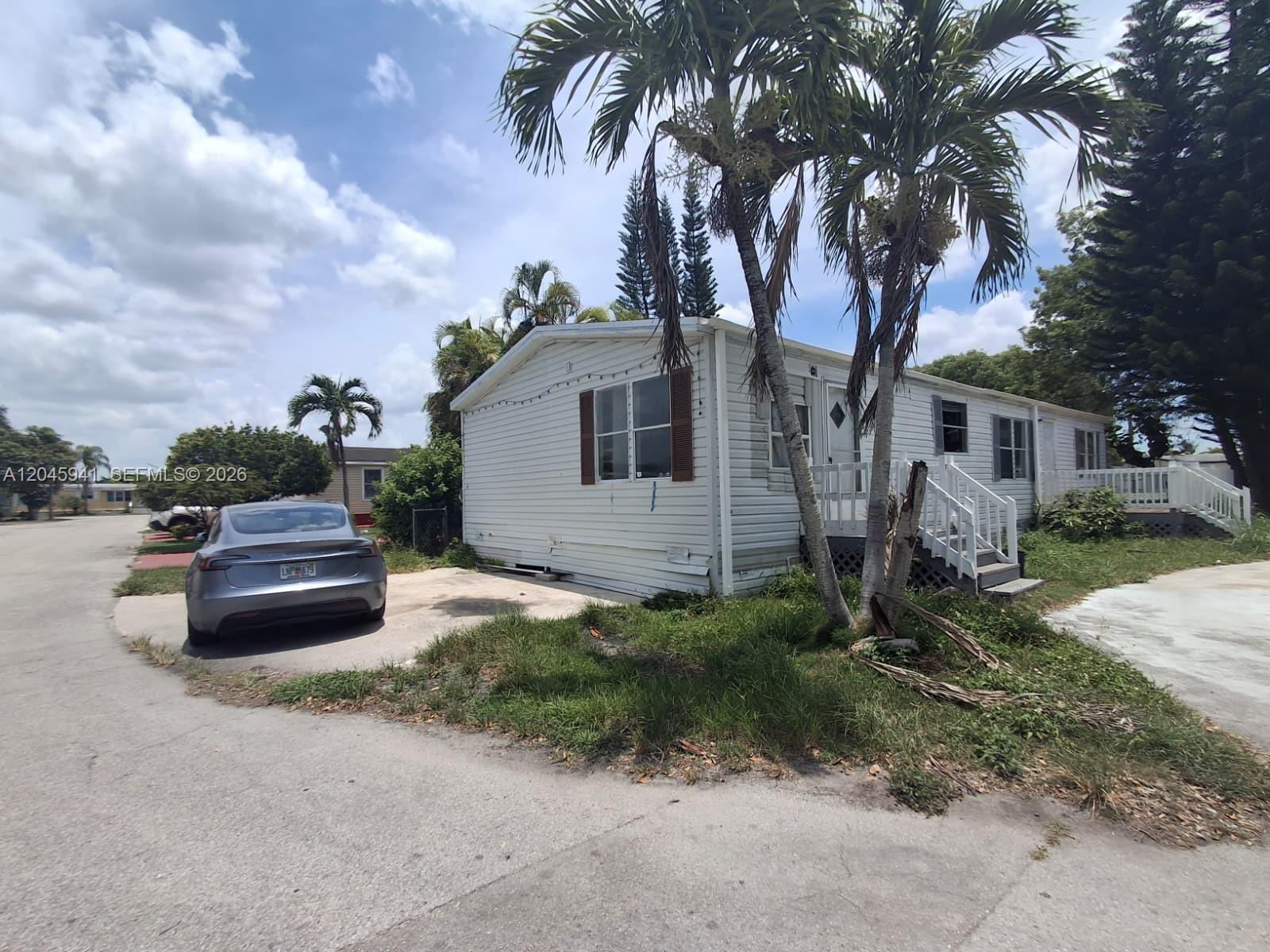 Ver detalles 3 / 2 1430 sq. ft. $ 2026-08-17 0 foto