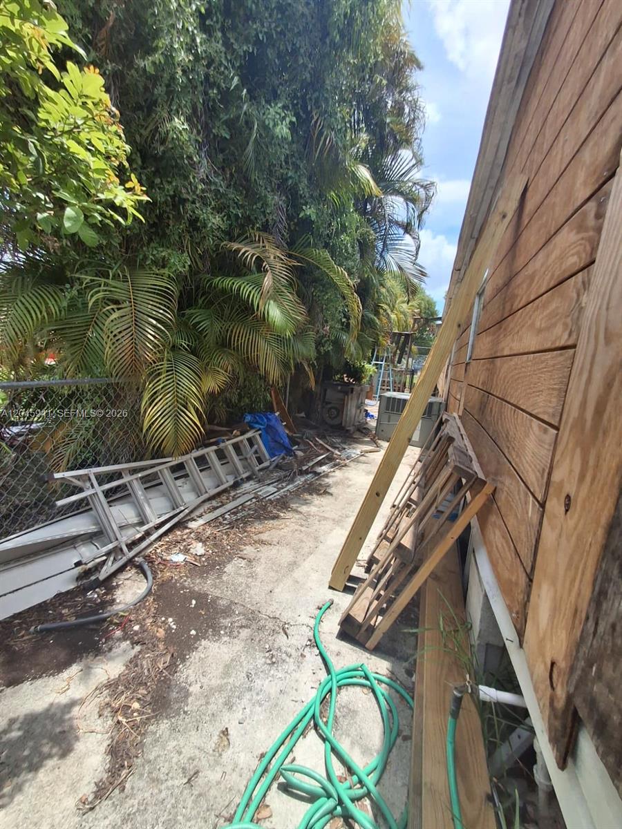 Ver detalles 3 / 2 1430 sq. ft. $ 2026-08-17 0 foto
