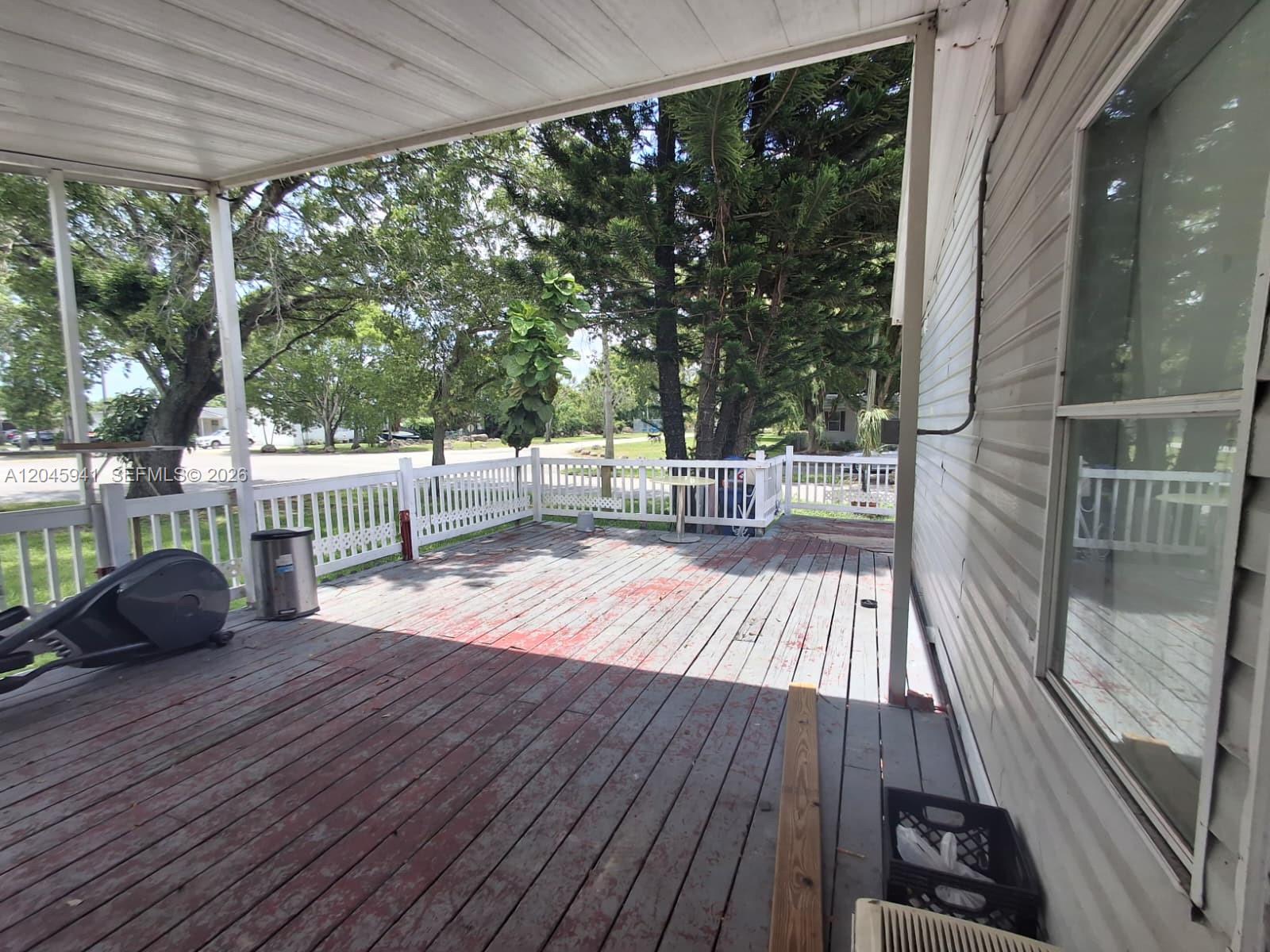 Ver detalles 3 / 2 1430 sq. ft. $ 2026-08-17 0 foto