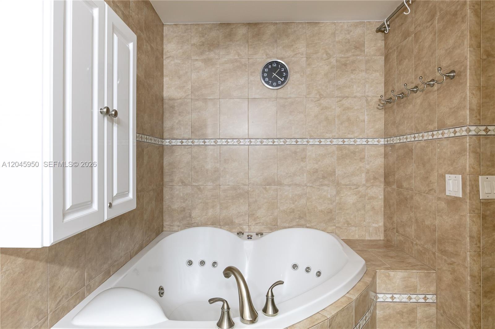 Photo of 2101 Ocean Dr  #606, Hollywood, Florida, 33019 - 