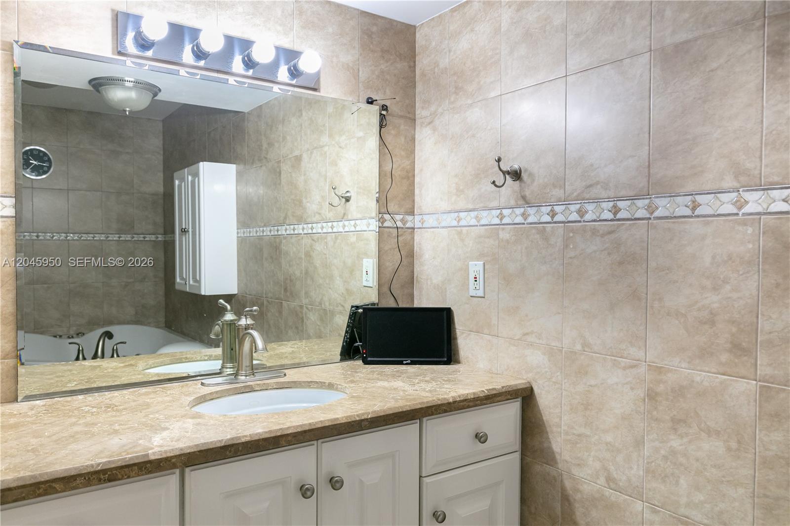 Photo of 2101 Ocean Dr  #606, Hollywood, Florida, 33019 - 