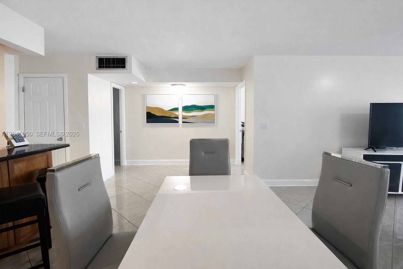 Photo of 2101 Ocean Dr  #606, Hollywood, Florida, 33019 - 