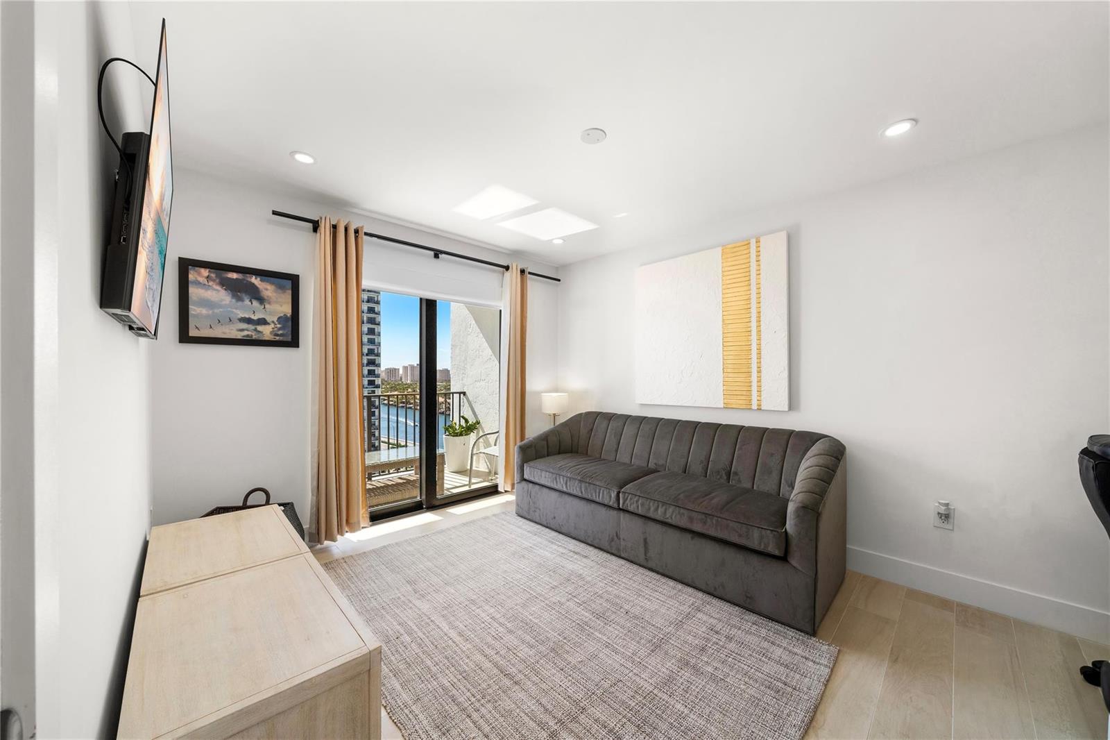 Photo of 1201 Ocean #1607n, Hollywood, Florida, 33019 - Photo 19
