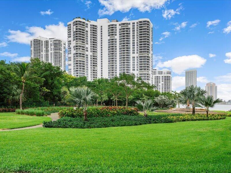 Photo of 3370 Hidden Bay  #2409, Aventura, Florida, 33180 - 53-3370 Hidden Bay Dr #2409_053