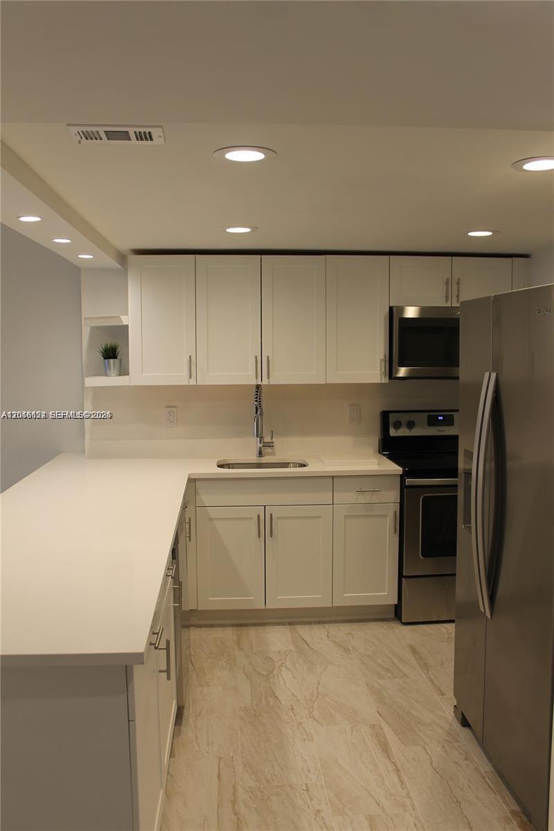 Photo of 1801 Ocean Dr  #333, Hallandale Beach, Florida, 33009 - 