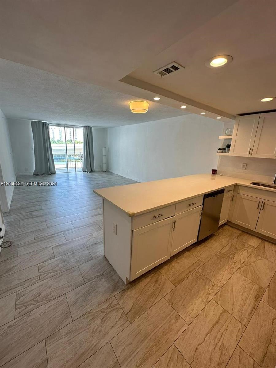 Photo of 1801 Ocean Dr  #333, Hallandale Beach, Florida, 33009 - 