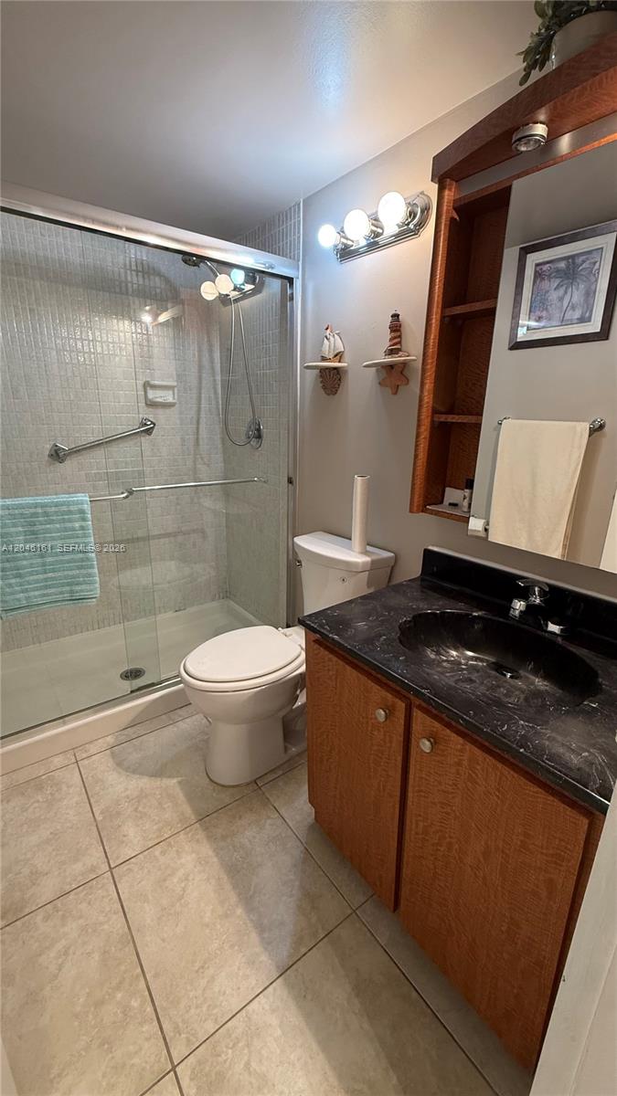 Photo of 2049 Ocean Dr  #1004, Hallandale Beach, Florida, 33009 - 