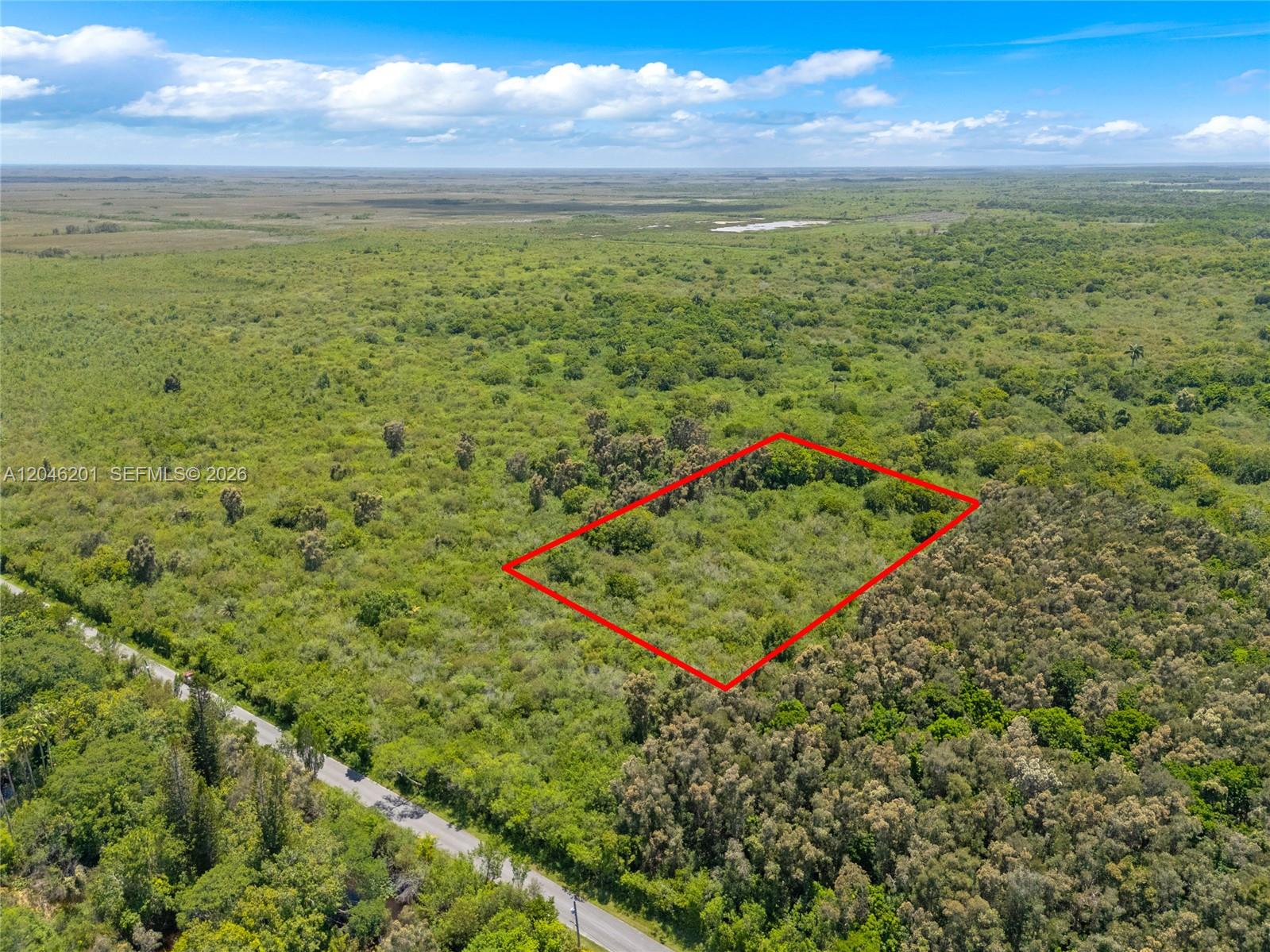   /   кв.футов $ 2026-07-01 0 Фото
