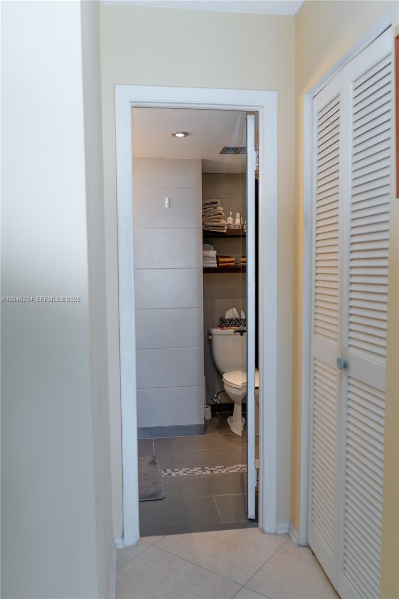 Photo of 1600 Ocean Dr #8I, Hollywood, Florida, 33019 -