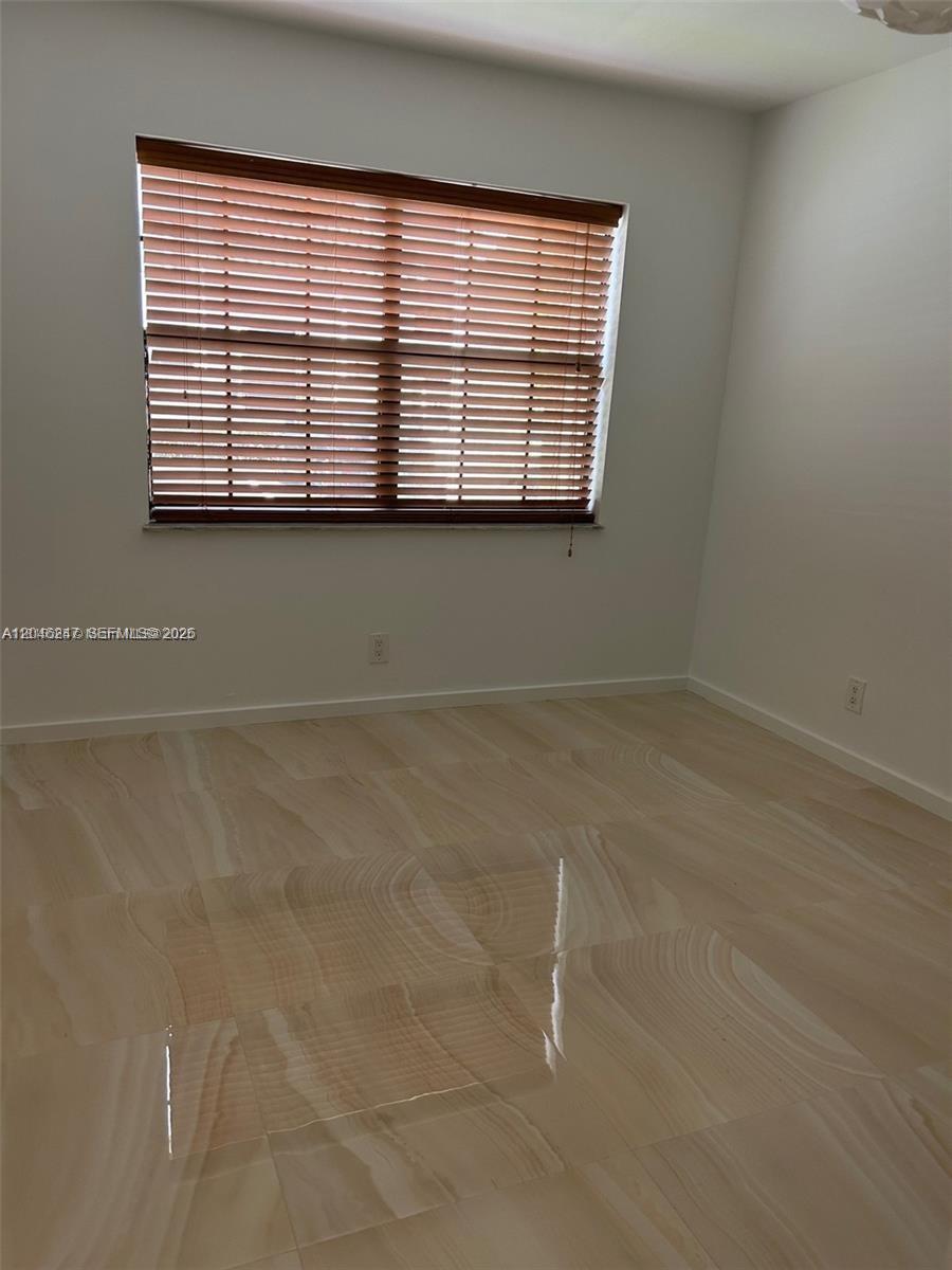 Photo of 21220 Harbor Way  (21220), Aventura, Florida, 33180 - 
