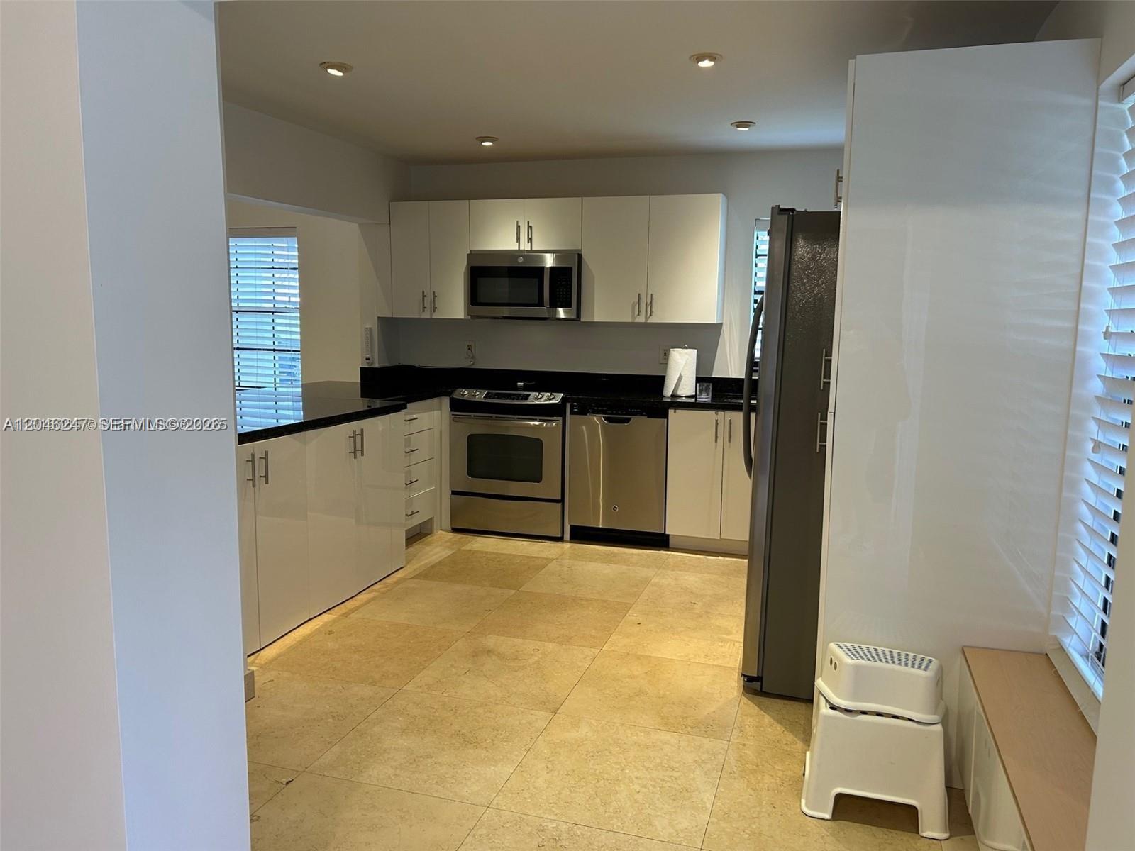Photo of 21220 Harbor Way  (21220), Aventura, Florida, 33180 - 