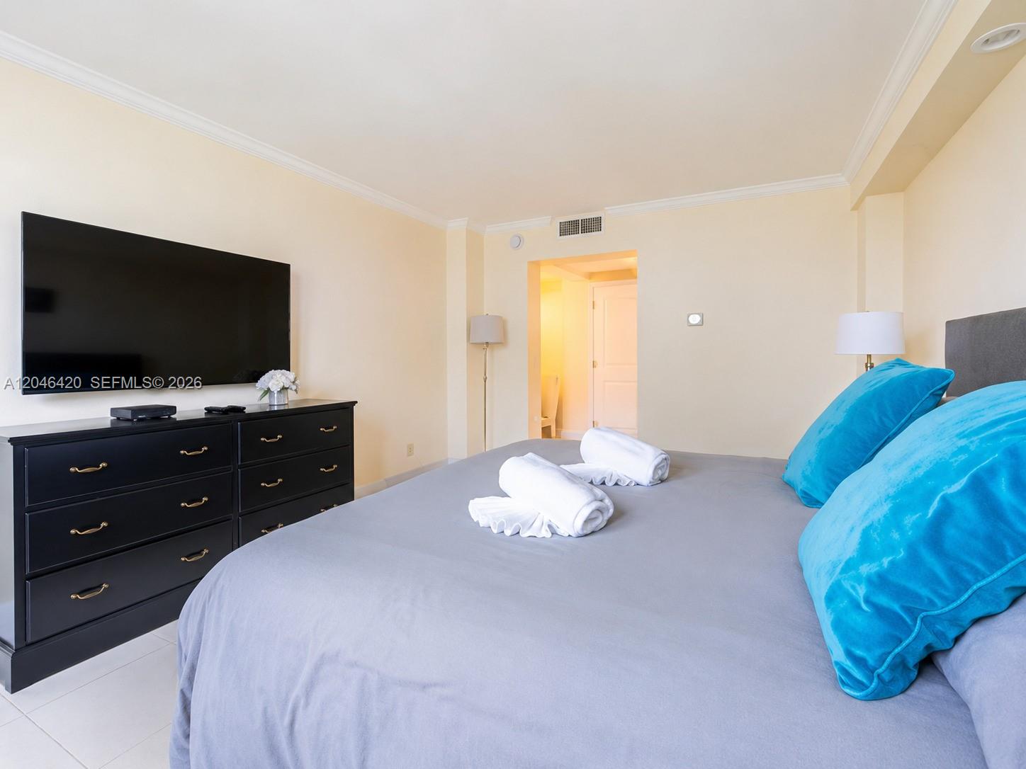 Photo of 19370 Collins Ave #716, Sunny Isles Beach, Florida, 33160 -