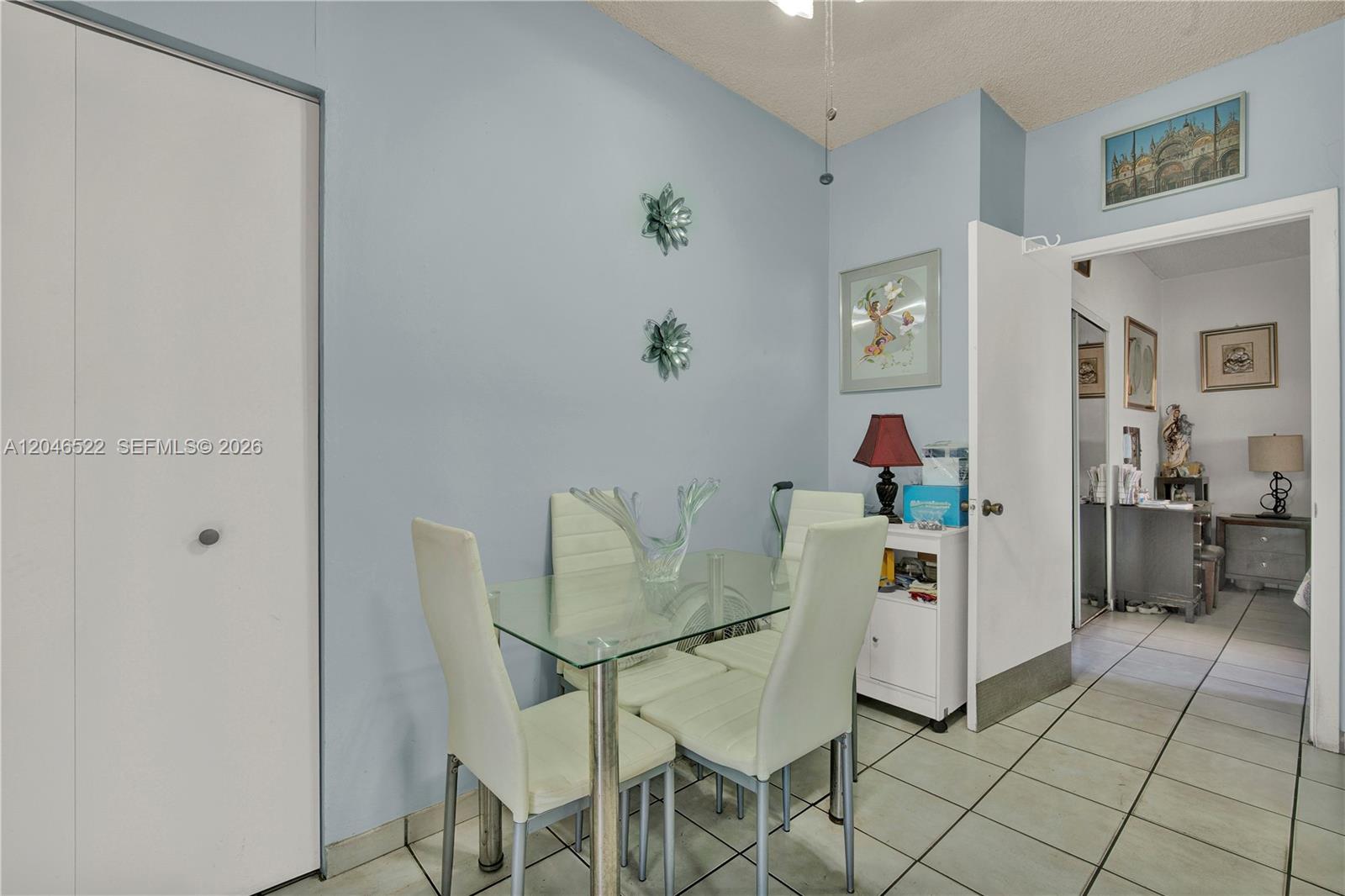 Ver detalles / sq. ft. $ 2026-07-01 0 foto