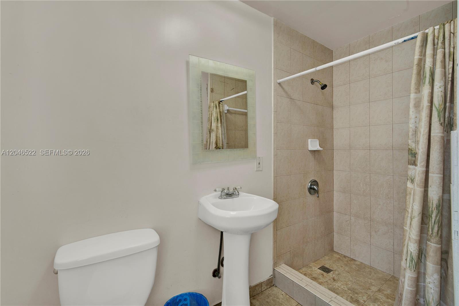 Ver detalles / sq. ft. $ 2026-07-01 0 foto
