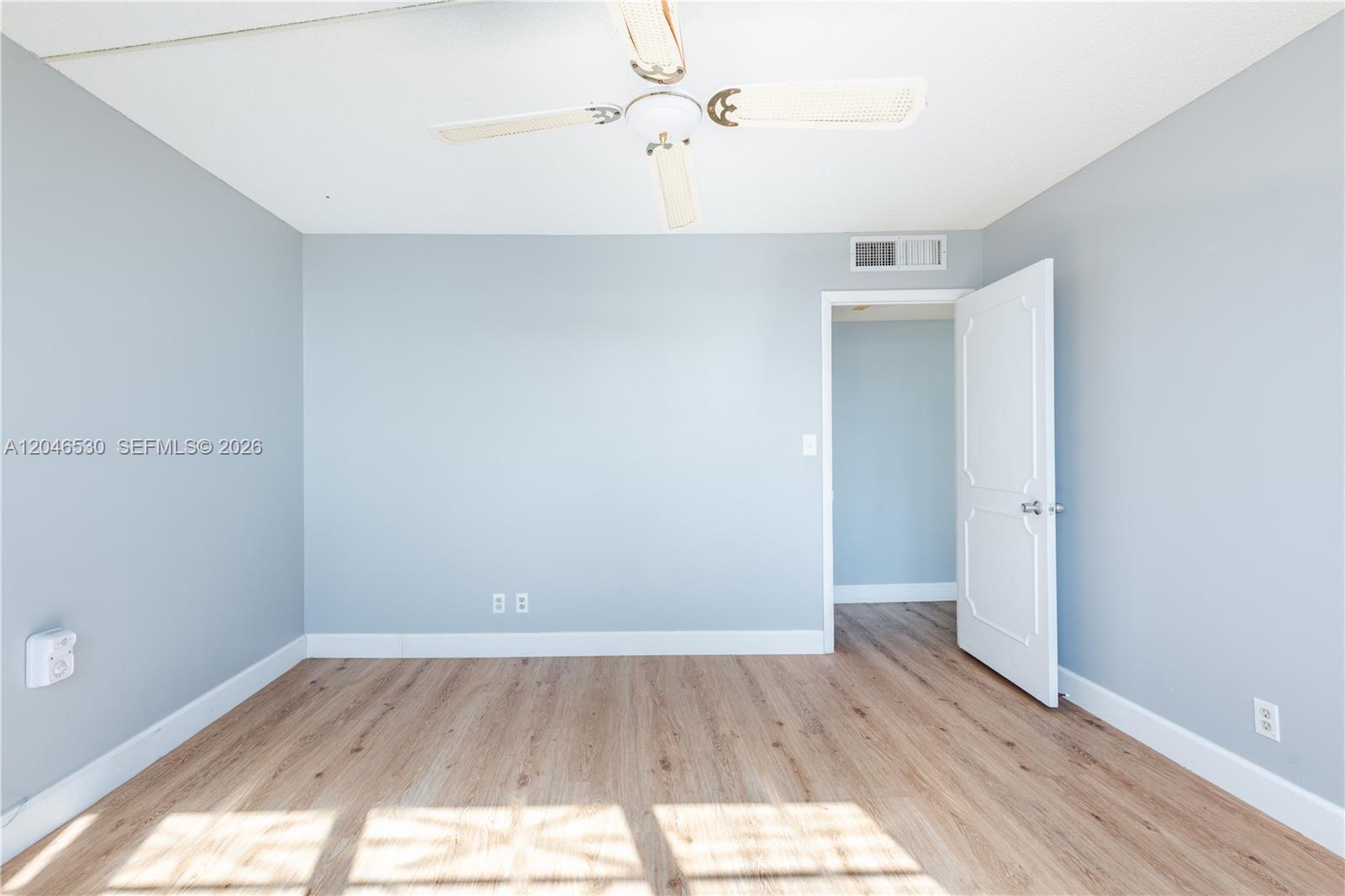 Photo of 3161 Ocean Dr  #407, Hallandale Beach, Florida, 33009 - 