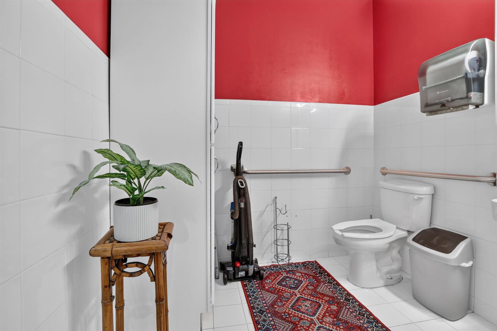 Ver detalles 103a / 0 sq. ft. $ 2026-07-02 0 foto