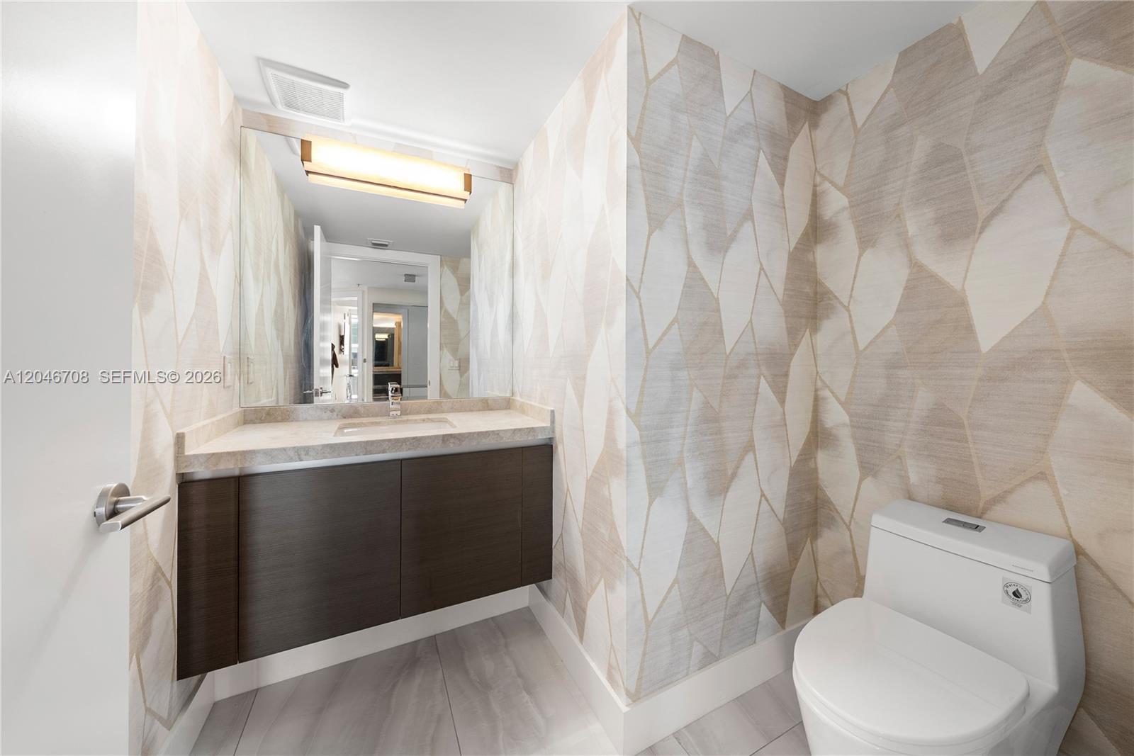 5-1708 3 / 4 1892 sq. ft. $ 2026-07-01 0 foto
