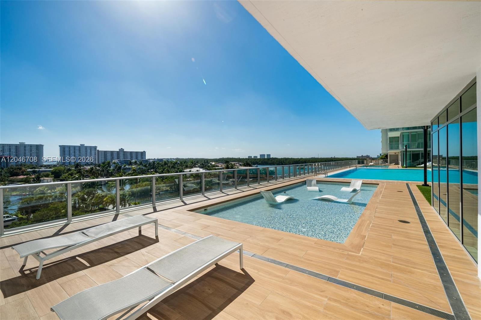 5-1708 3 / 4 1892 sq. ft. $ 2026-07-01 0 foto