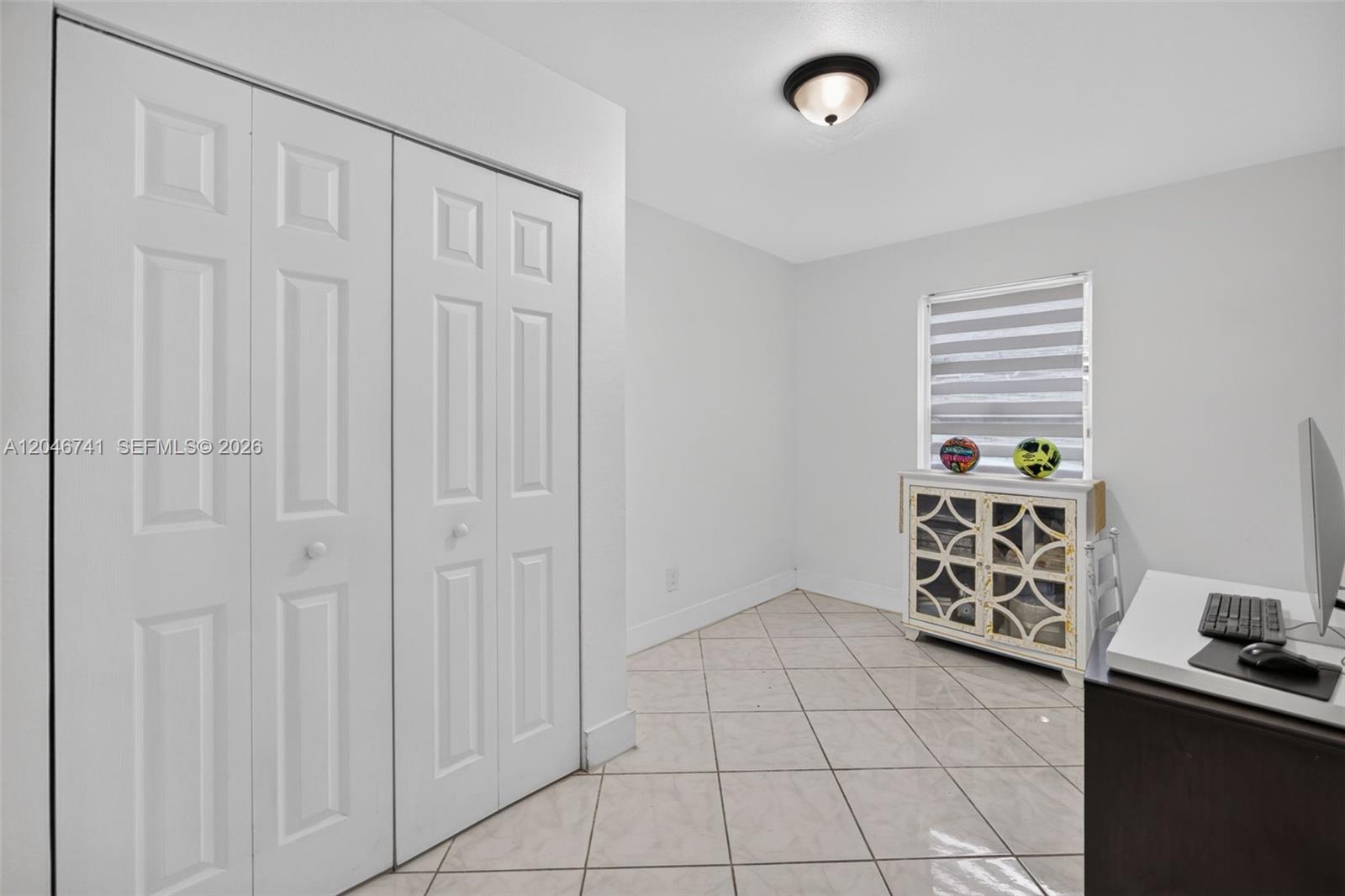 738 4 / 2 1116 sq. ft. $ 2026-07-01 0 foto