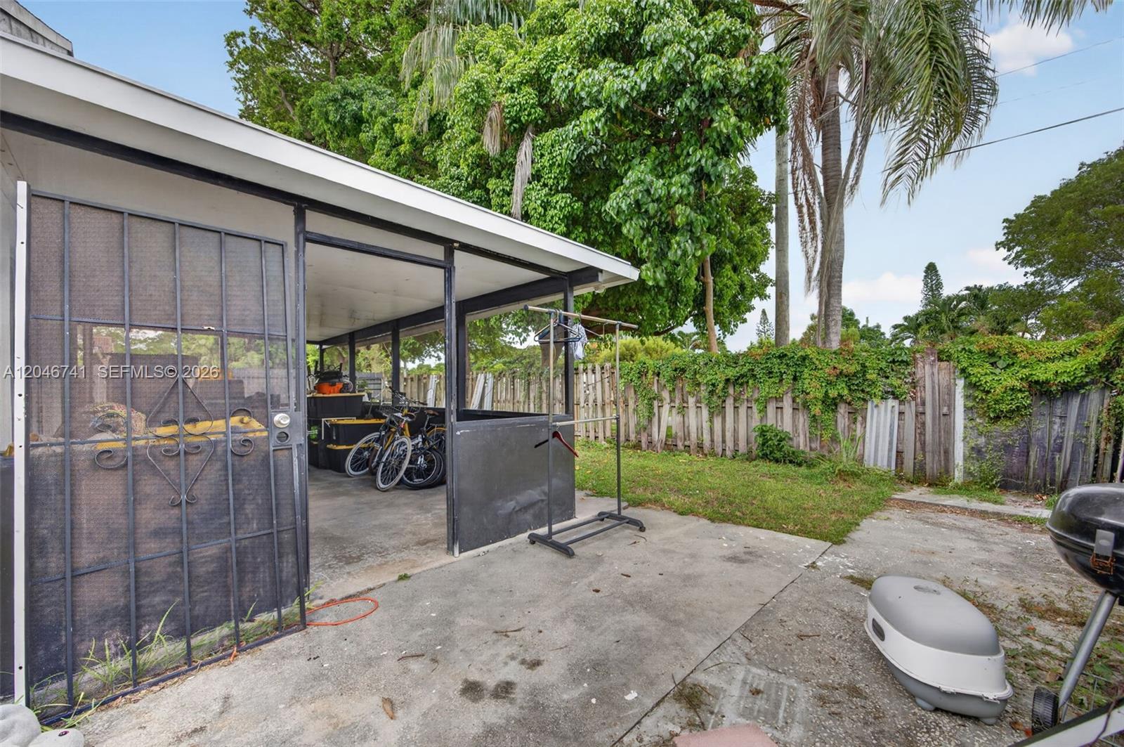 738 4 / 2 1116 sq. ft. $ 2026-07-01 0 foto
