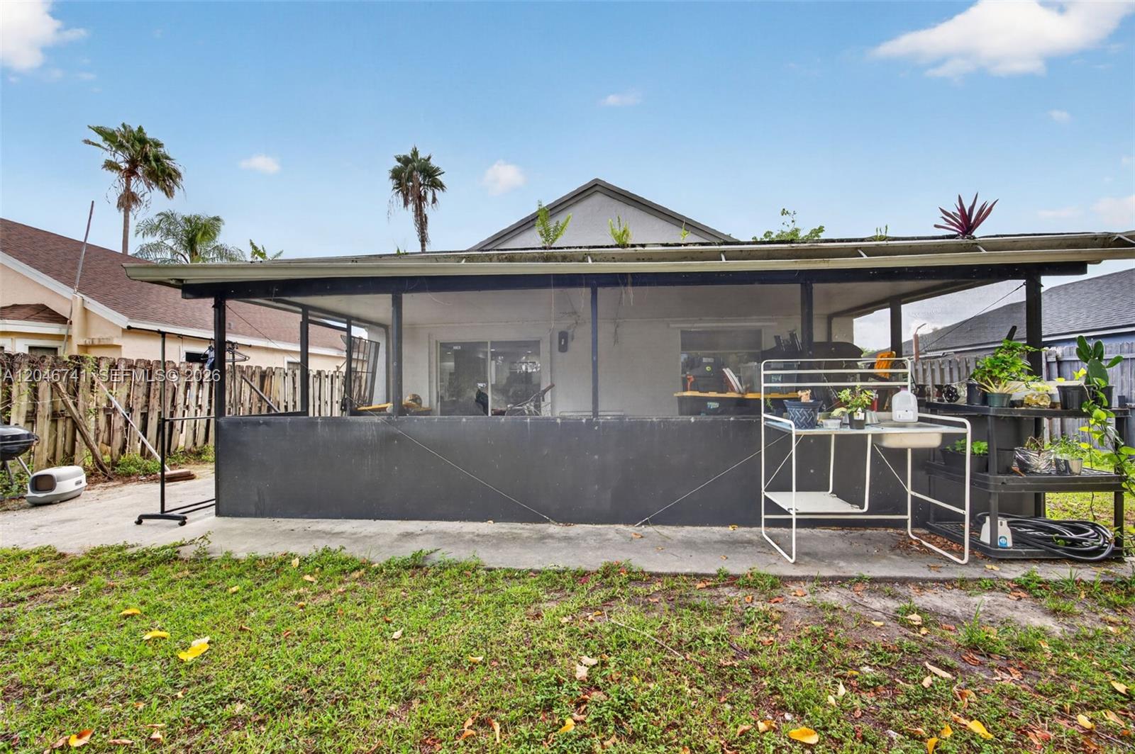 738 4 / 2 1116 sq. ft. $ 2026-07-01 0 foto