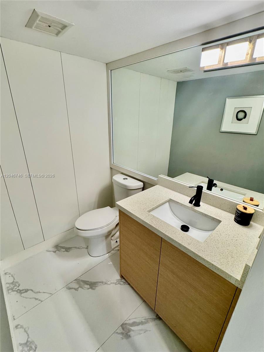 Photo of 20379 Country Club Dr #1537, Aventura, Florida, 33180 -
