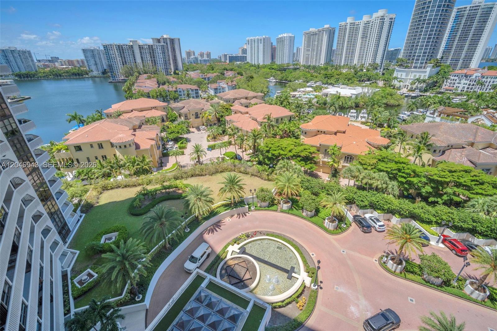 Ver detalles 1206 3 / 3 1696 sq. ft. $ 2026-07-02 0 foto