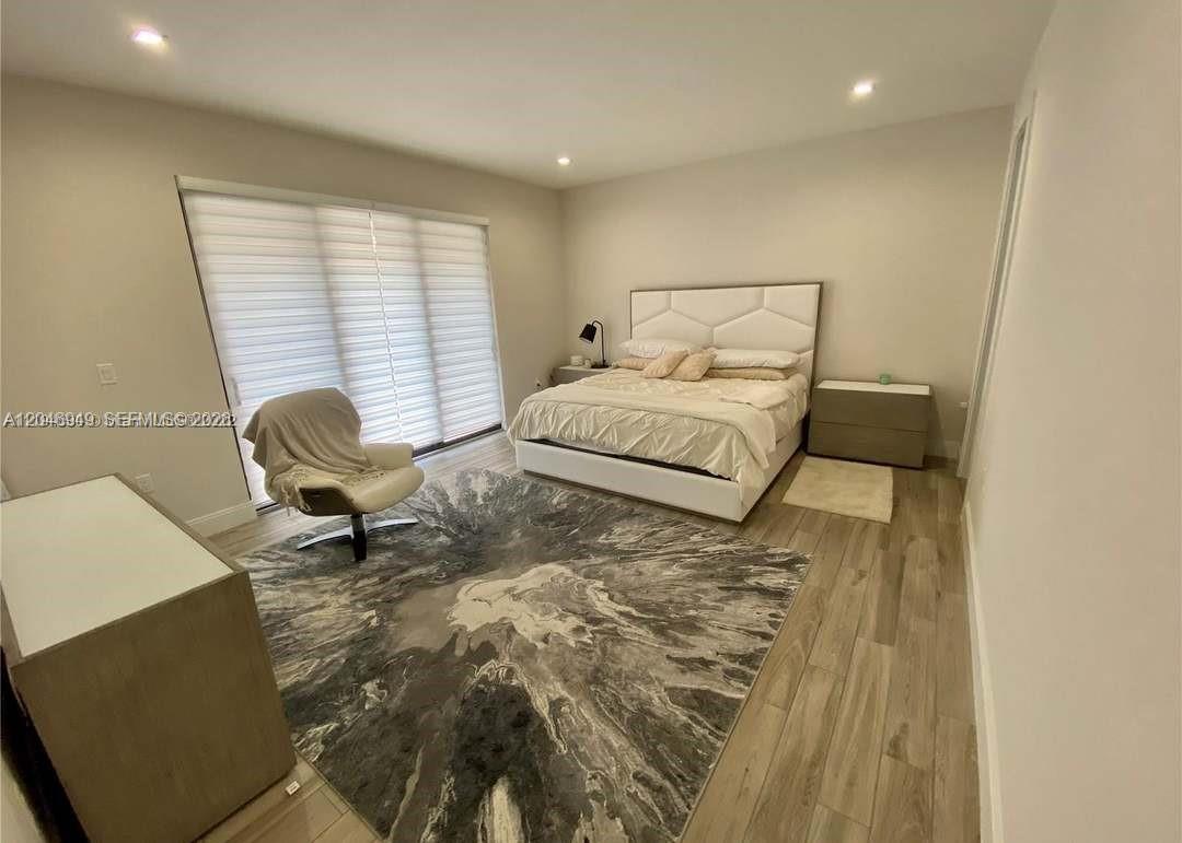 8256 4 / 4 2844 sq. ft. $ 2026-07-02 0 foto