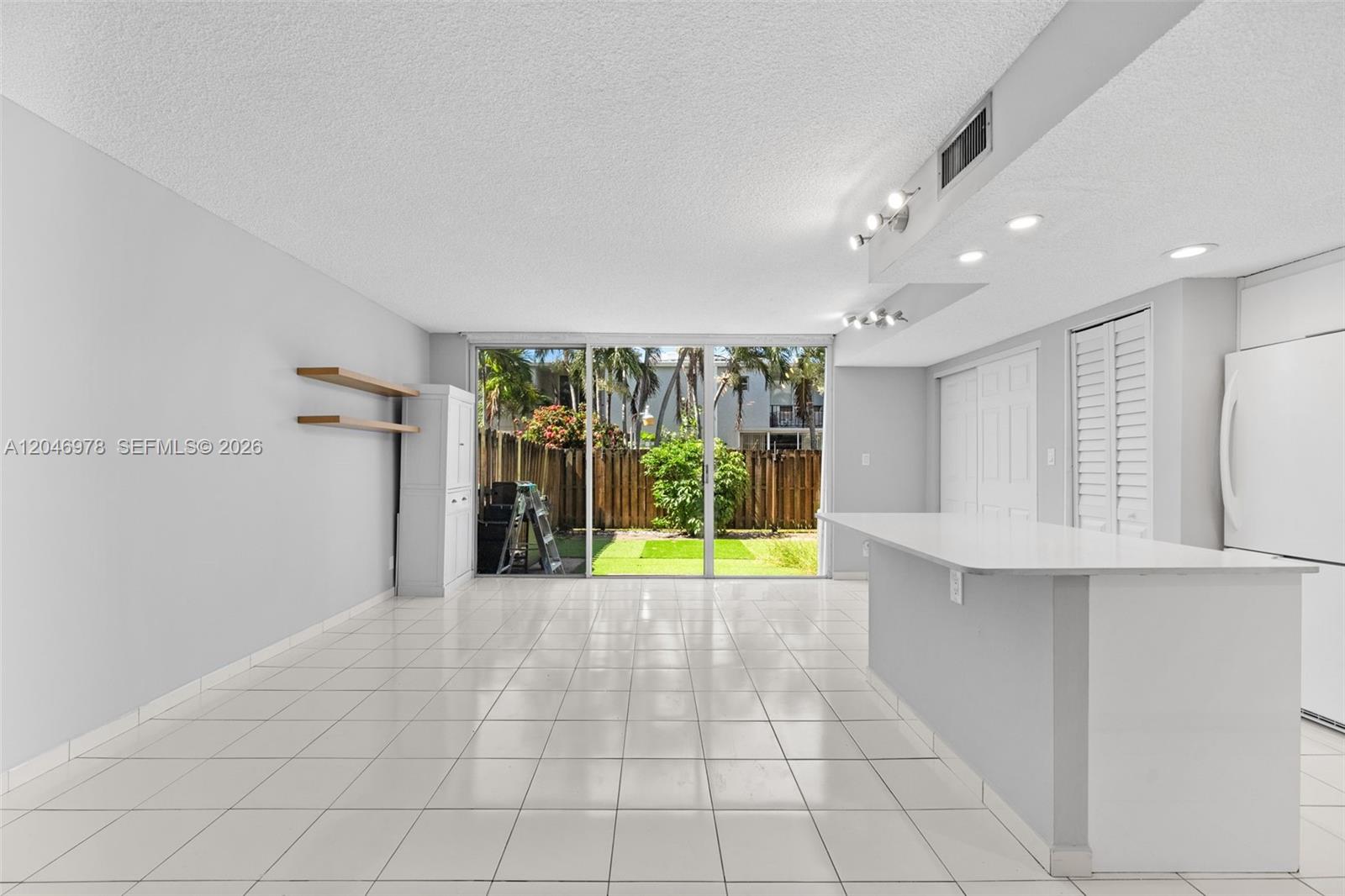 Photo of 2408 10th St #122, Hallandale Beach, Florida, 33009 -