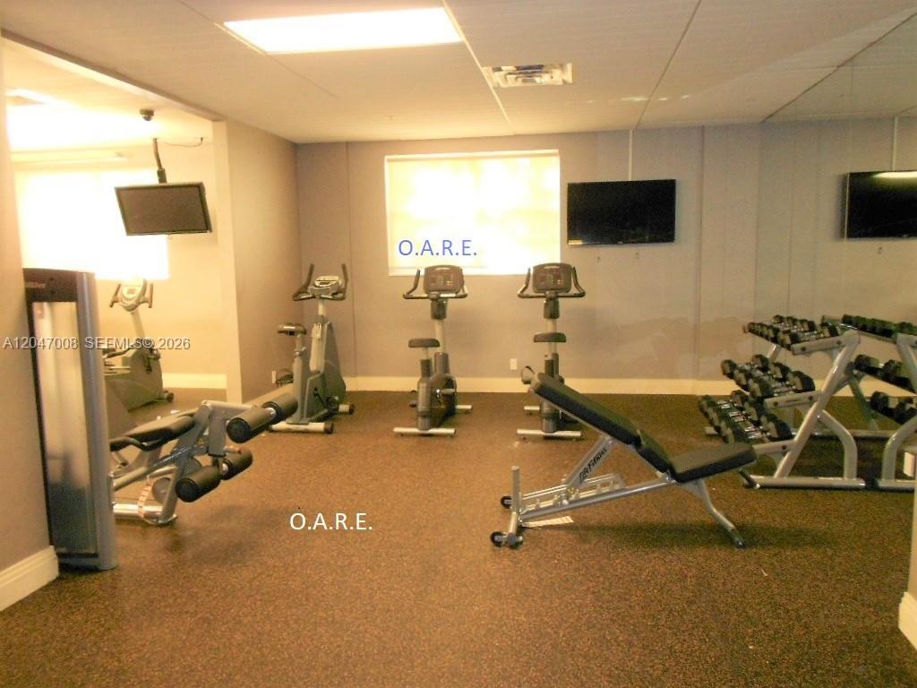 Photo of 3901 Ocean Dr #14Z, Hollywood, Florida, 33019 - the gym