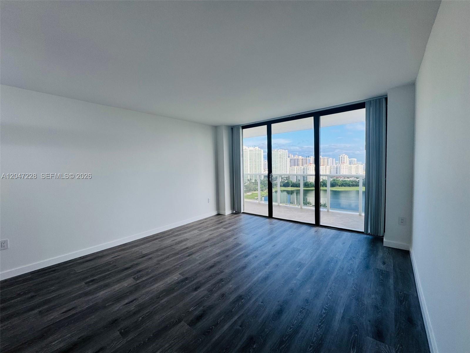 Photo of 3675 Country Club Dr  #2007, Aventura, Florida, 33180 - 