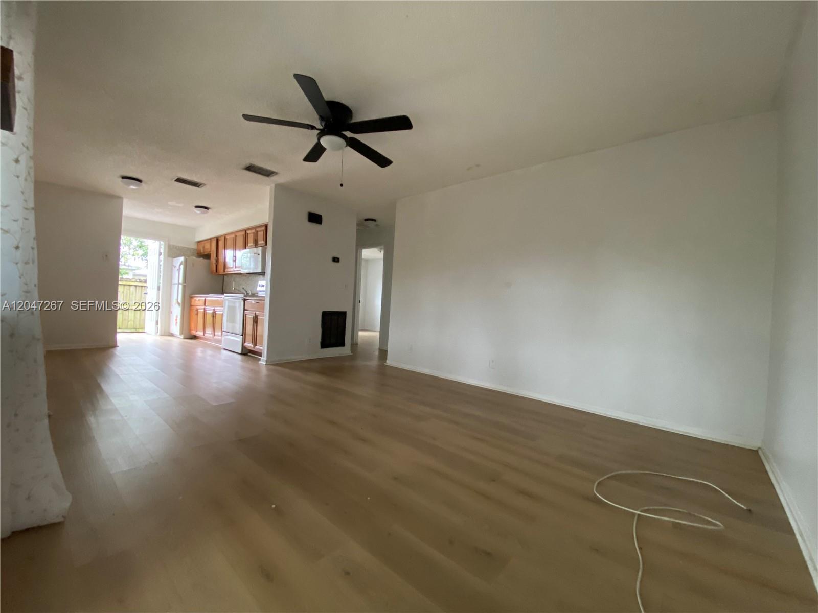 Ver detalles / 1674 sq. ft. $ 2026-07-02 0 foto