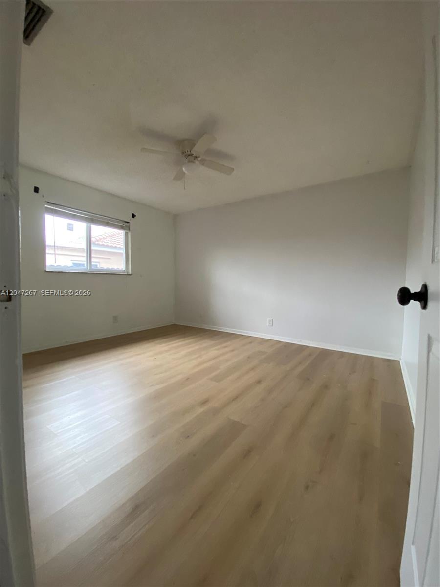 Ver detalles / 1674 sq. ft. $ 2026-07-02 0 foto