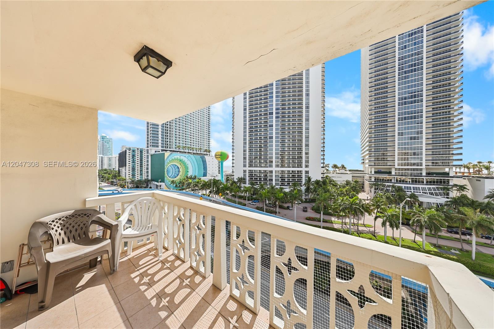 Photo of 1825 Ocean Dr  #914, Hallandale Beach, Florida, 33009 - 
