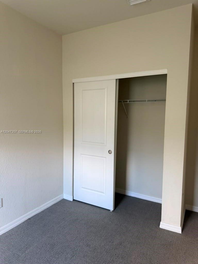 See details 4022 3 / 3 1421 sq. ft. $ 2026-07-02 0 Photo