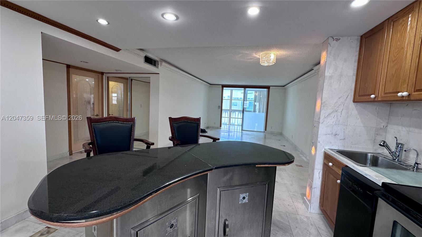 Photo of 301 14th Ave #703, Hallandale Beach, Florida, 33009 -