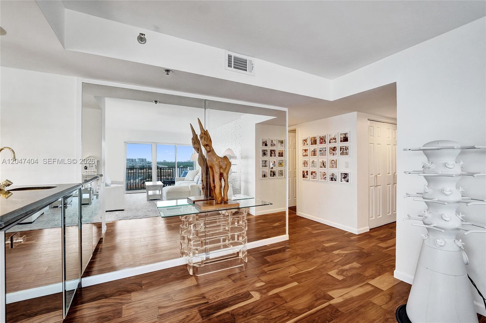 Photo of 1201 Ocean Dr #1702N, Hollywood, Florida, 33019 -