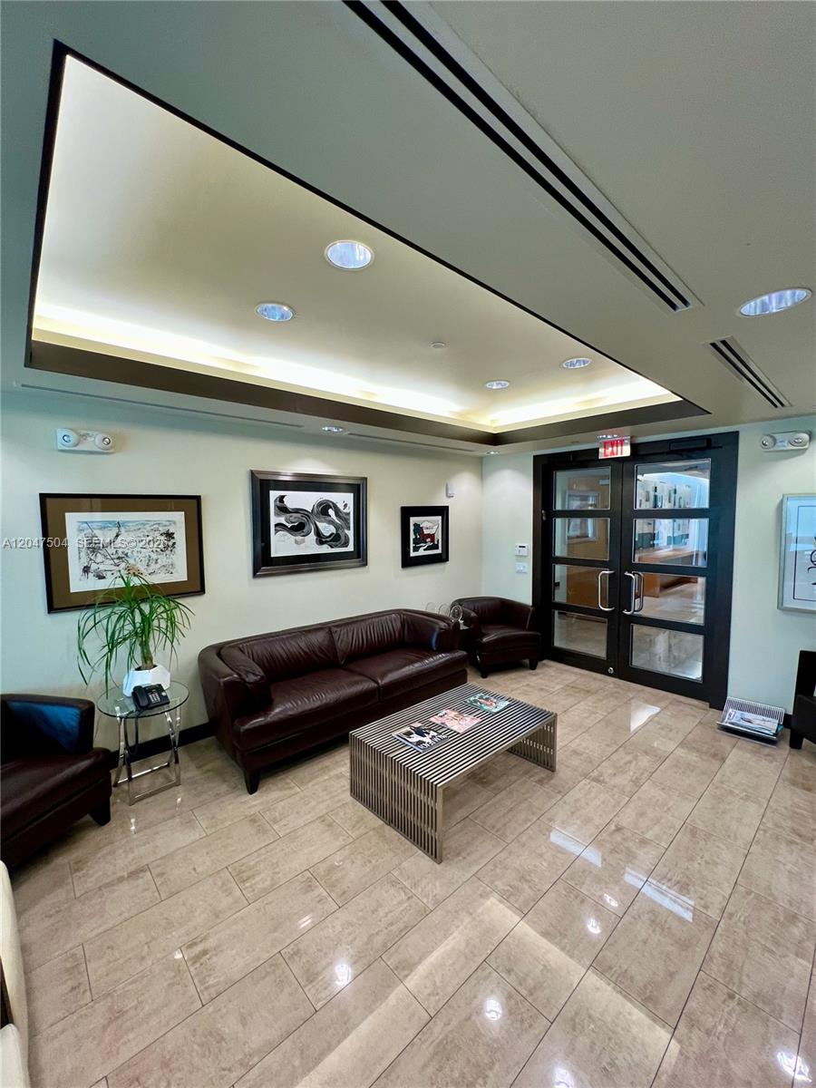 Ver detalles 600 / sq. ft. $ 2026-07-02 0 foto