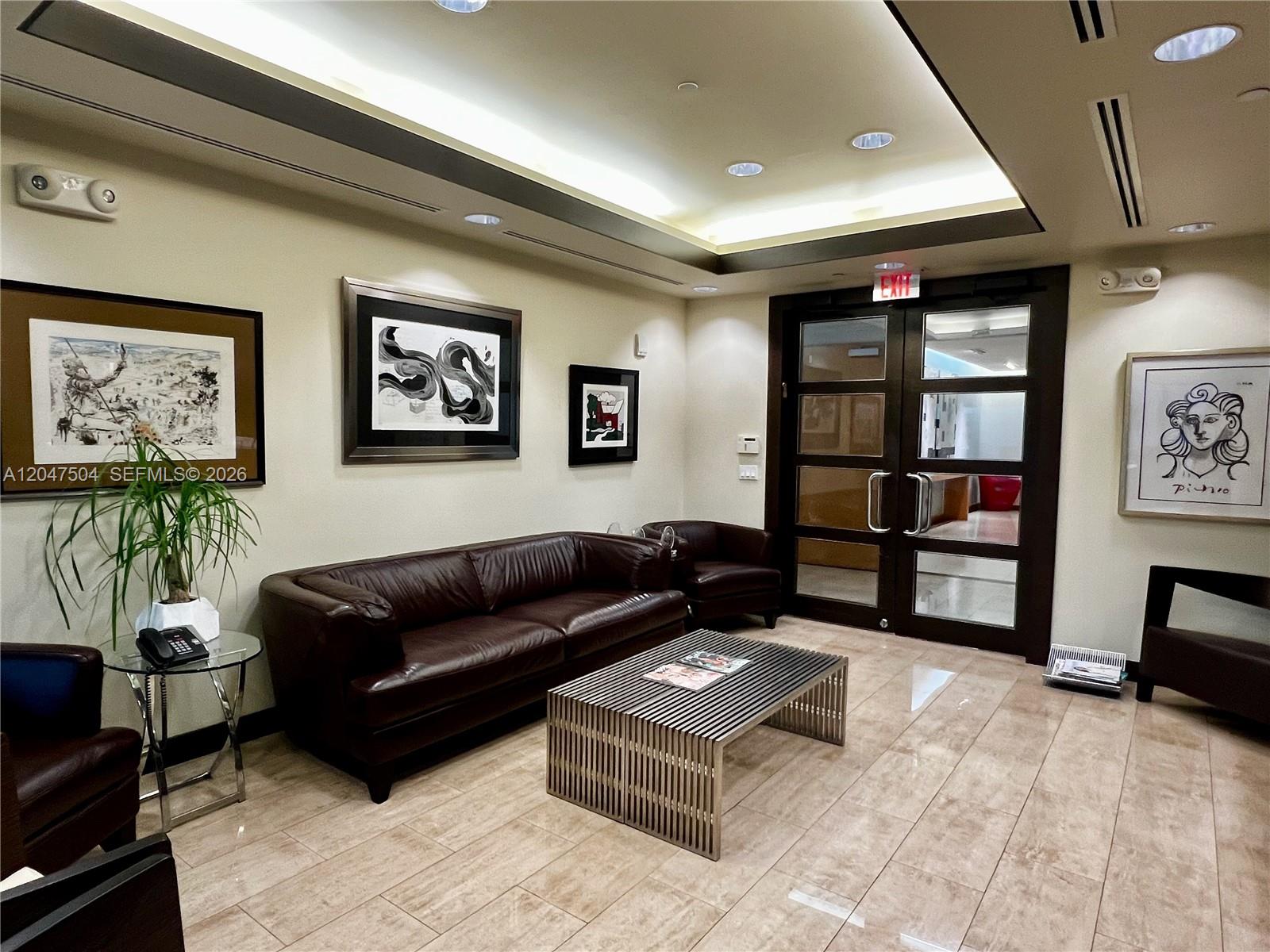 Ver detalles 600 / sq. ft. $ 2026-07-02 0 foto