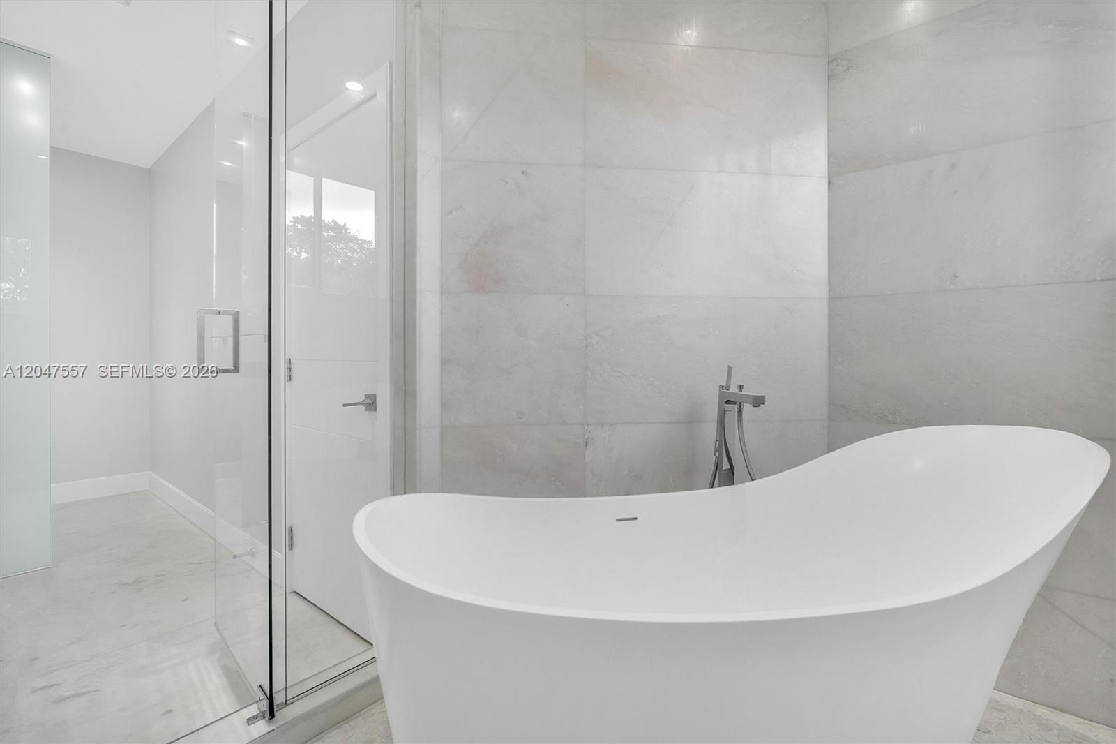 Photo of 21391 Marina Cove Cir (21391), Aventura, Florida, 33180 -