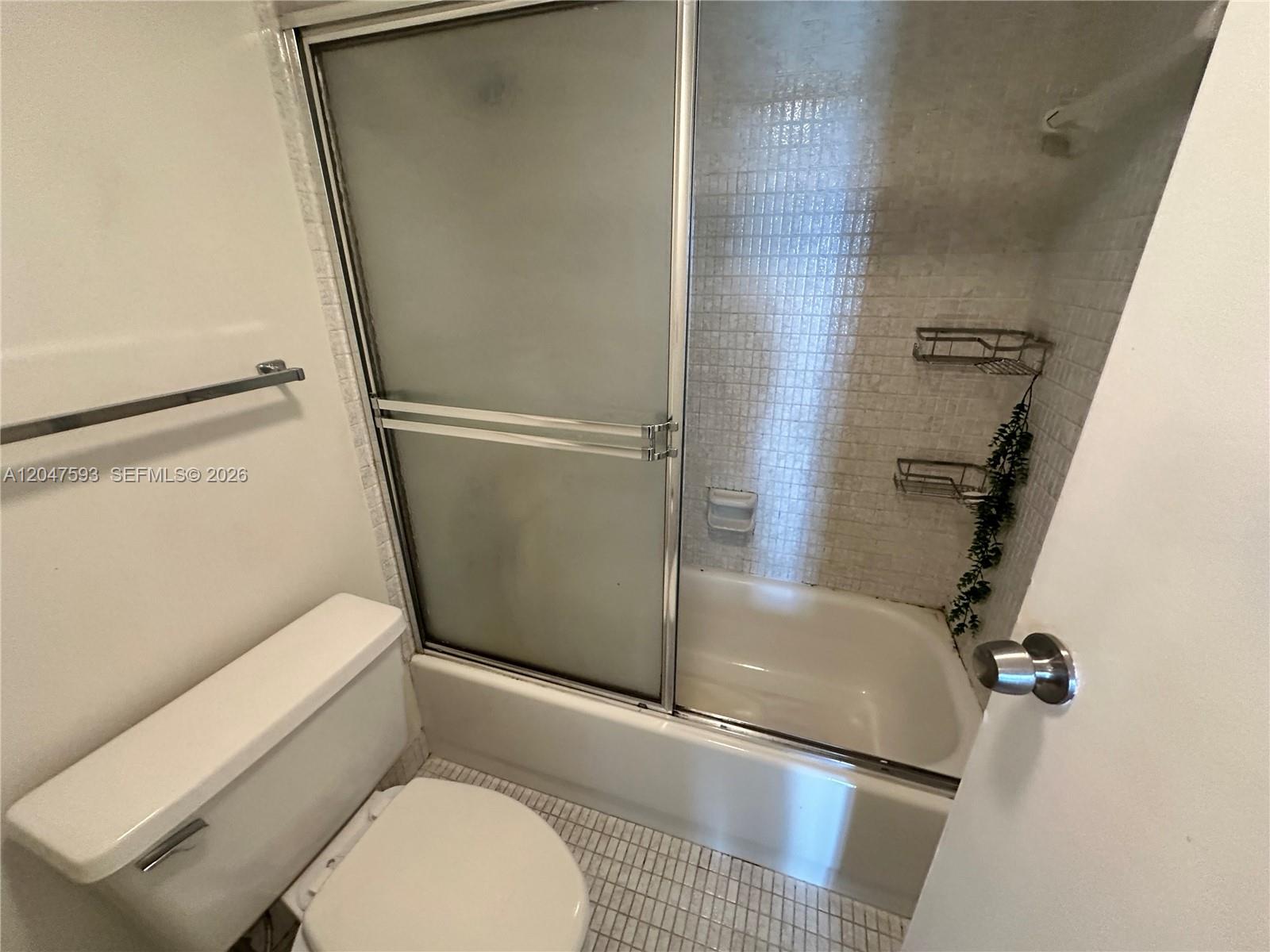 See details 911 1 / 2 991 sq. ft. $ 2026-07-03 0 Photo