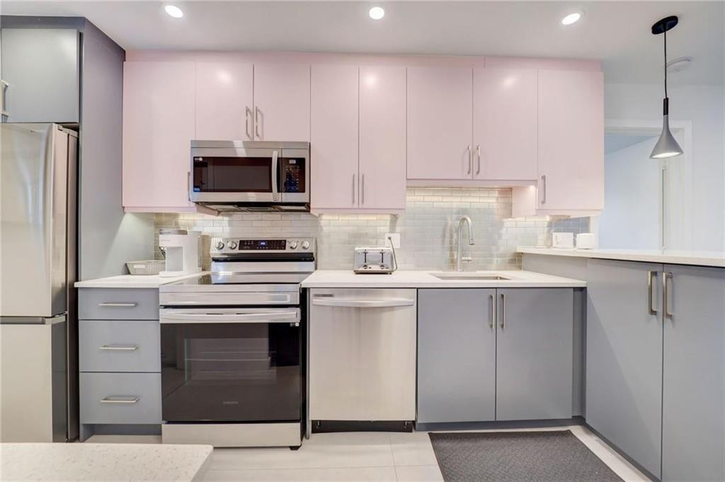 1-2  / 0 2215 sq. ft. $ 2026-07-24 0 foto