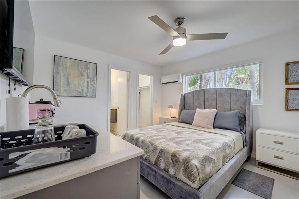 1-2  / 0 2215 sq. ft. $ 2026-07-24 0 foto