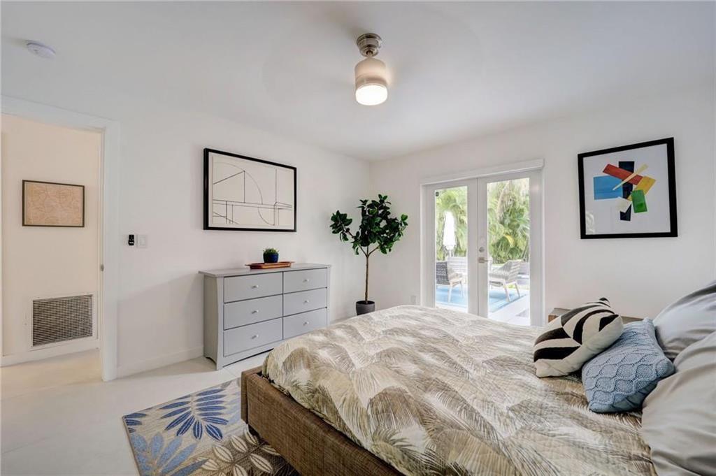 1-2  / 0 2215 sq. ft. $ 2026-07-24 0 foto